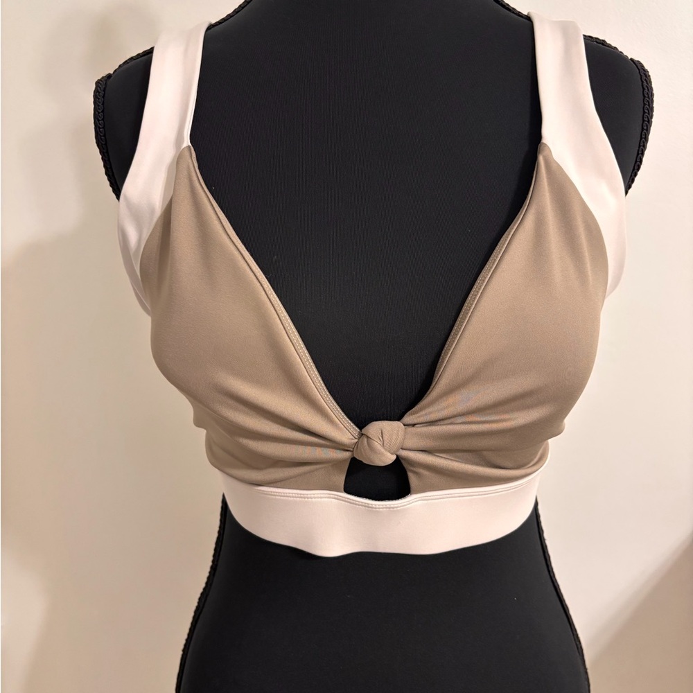 Greyson Luna Crescent Knot-Front Plunge Sports Bra in Taupe and White Sz Large